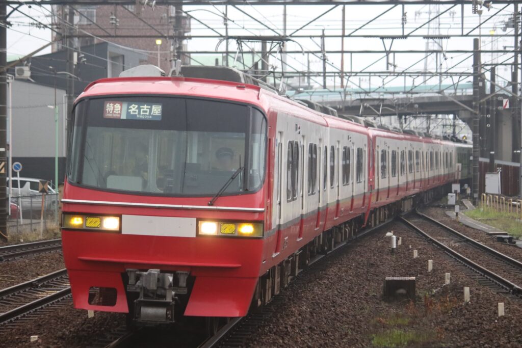 名鉄の特急列車